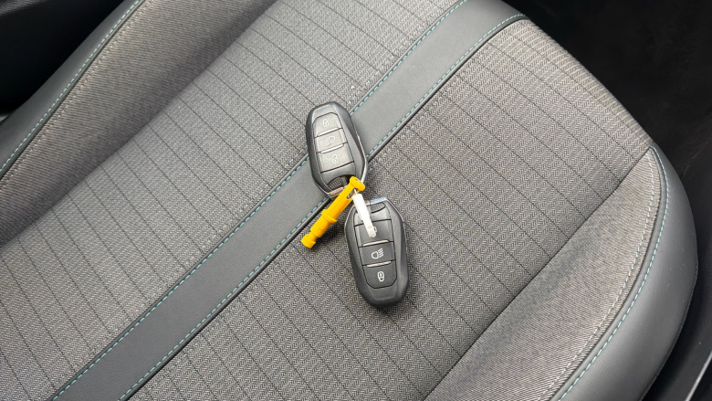 Peugeot 208 1.2 PureTech 100 Allure Premium 5dr Petrol Hatchback